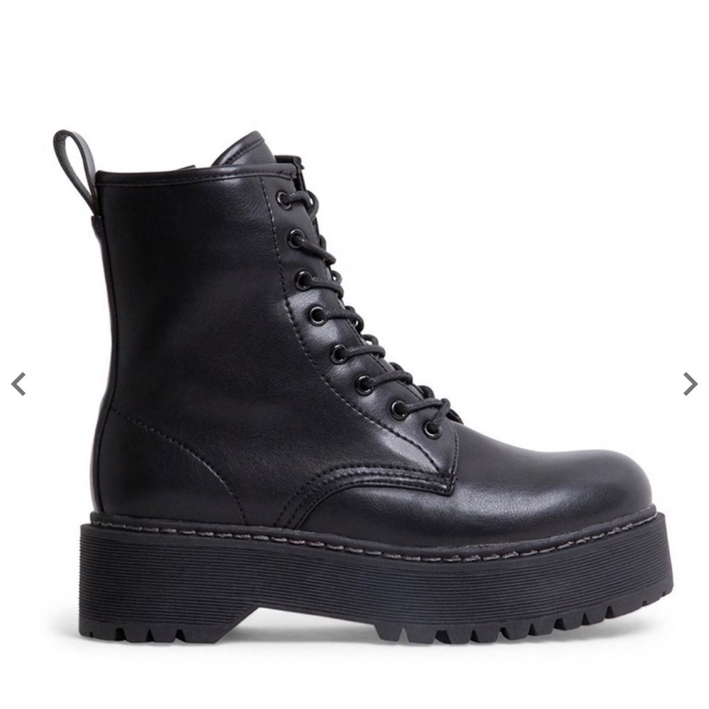 Steve Madden boots